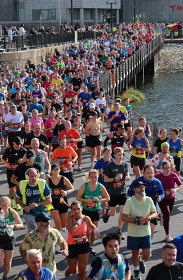 051025 - Oysho Cardiff Half Marathon - Runners make their way through Cardiff Bay as they take part in the Oysho Cardiff Half Marathon