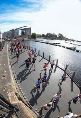 051025 - Oysho Cardiff Half Marathon - Runners make their way through Cardiff Bay as they take part in the Oysho Cardiff Half Marathon