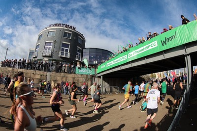 051025 - Oysho Cardiff Half Marathon - Runners make their way through Cardiff Bay as they take part in the Oysho Cardiff Half Marathon