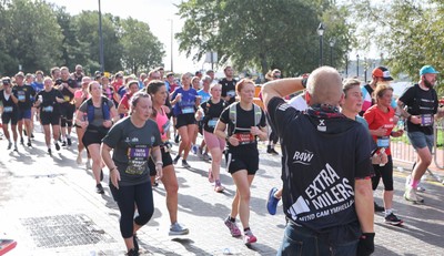 051025 - Oysho Cardiff Half Marathon - Runners make their way through Cardiff Bay as they take part in the Oysho Cardiff Half Marathon