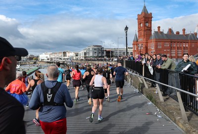 051025 - Oysho Cardiff Half Marathon - Runners make their way through Cardiff Bay as they take part in the Oysho Cardiff Half Marathon
