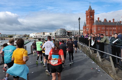 051025 - Oysho Cardiff Half Marathon - Runners make their way through Cardiff Bay as they take part in the Oysho Cardiff Half Marathon