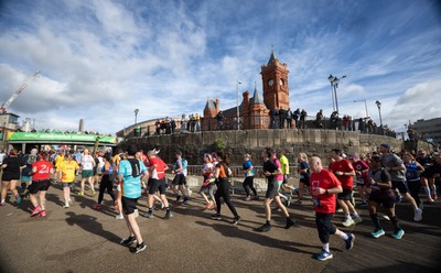 051025 - Oysho Cardiff Half Marathon - Runners make their way through Cardiff Bay as they take part in the Oysho Cardiff Half Marathon
