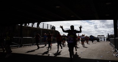051025 - Oysho Cardiff Half Marathon - Runners make their way through Cardiff Bay as they take part in the Oysho Cardiff Half Marathon