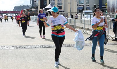 051025 - Oysho Cardiff Half Marathon - Runners make their way through Cardiff Bay as they take part in the Oysho Cardiff Half Marathon