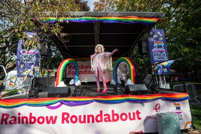 051025 - Oysho Cardiff Half Marathon - Rainbow Roundabout