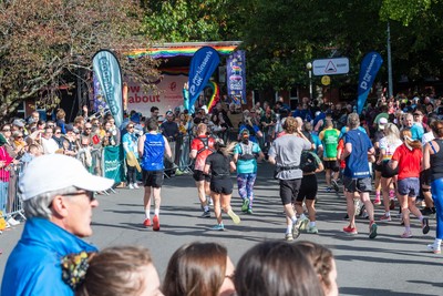 051025 - Oysho Cardiff Half Marathon - Extra Milers
