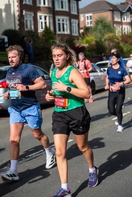 051025 - Oysho Cardiff Half Marathon - Extra Milers