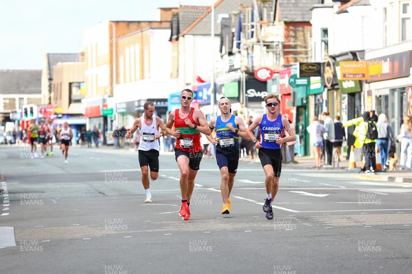 051025 - Oysho Cardiff Half Marathon - The race route passes through Albany Road, Roath