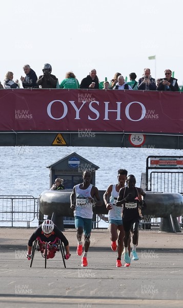 051025 - Oysho Cardiff Half Marathon - Runners make their way through Cardiff Bay as they take part in the Oysho Cardiff Half Marathon