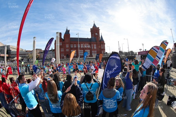 051025 - Oysho Cardiff Half Marathon - Runners make their way through Cardiff Bay as they take part in the Oysho Cardiff Half Marathon