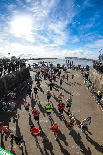 051025 - Oysho Cardiff Half Marathon - Runners make their way through Cardiff Bay as they take part in the Oysho Cardiff Half Marathon
