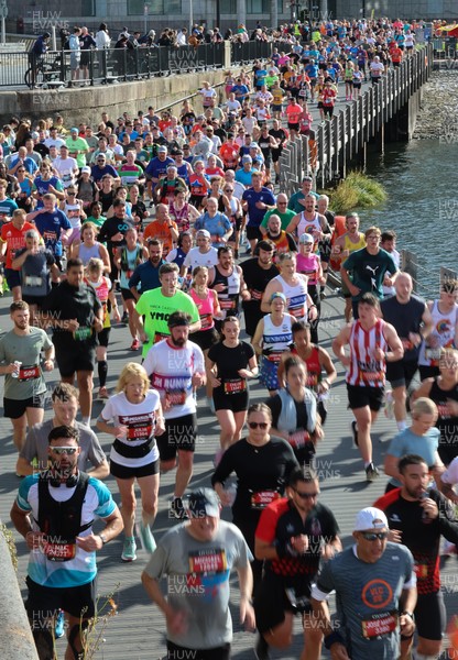 051025 - Oysho Cardiff Half Marathon - Runners make their way through Cardiff Bay as they take part in the Oysho Cardiff Half Marathon