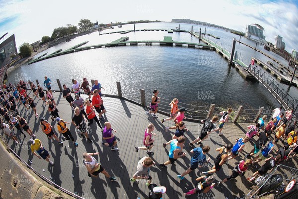051025 - Oysho Cardiff Half Marathon - Runners make their way through Cardiff Bay as they take part in the Oysho Cardiff Half Marathon