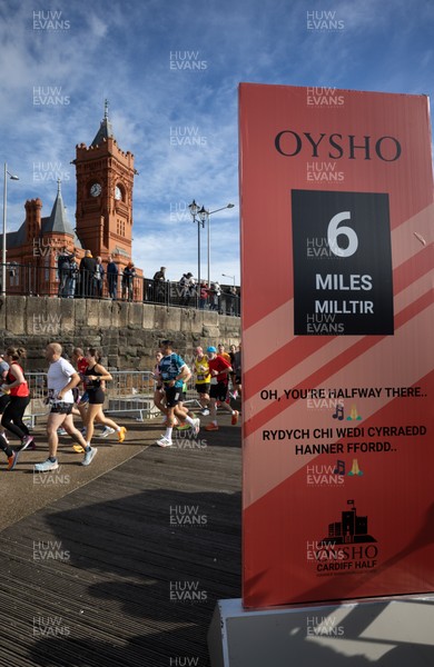 051025 - Oysho Cardiff Half Marathon - Runners make their way through Cardiff Bay as they take part in the Oysho Cardiff Half Marathon