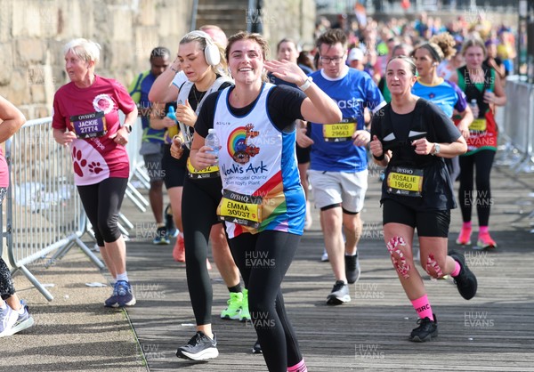 051025 - Oysho Cardiff Half Marathon - Runners make their way through Cardiff Bay as they take part in the Oysho Cardiff Half Marathon