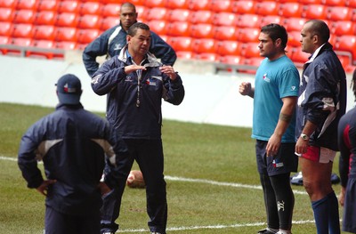 10.11.06 - Pacific Islanders Training - Coach, Pat Lam talks to the players 