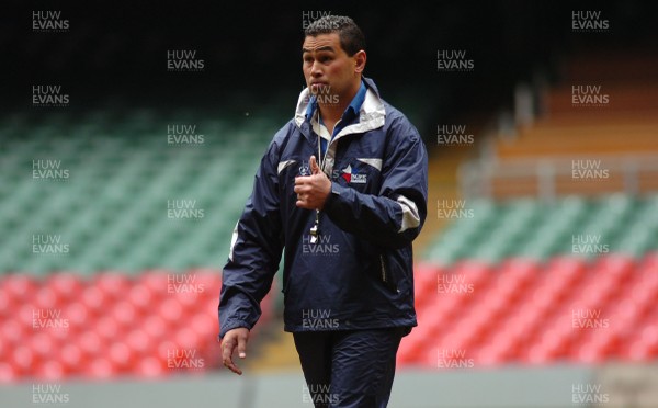 10.11.06 - Pacific Islanders Training - Coach, Pat Lam in confident mood 