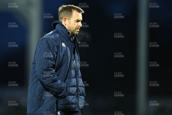 140117 - Pau v Cardiff Blues - European Rugby Challenge Cup - Cardiff Blues head coach Danny Wilson by Ben Evans/Huw Evans Agency