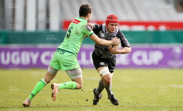 190119 - Pau v Ospreys - European Rugby Challenge Cup - Will Jones of Ospreys is tackled by Charly Malie of Pau