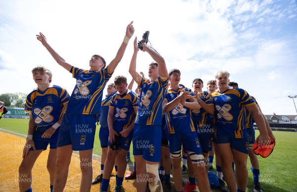 020526 - Penallta v Talywain, U18s Boys Club Bowl Final - Penallta celebrate as they win U18s Boys Club Bowl Final trophy