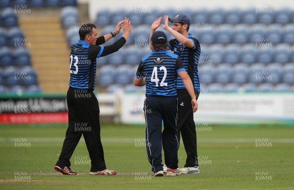 130817 - Penarth v Port Talbot Pirates, South Wales Premier League T20 Final - Action from the final as Port Talbot (blue kit) take on Penarth