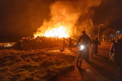 051125 - Picture shows a huge community bonfire and Fireworks display in Penrhys, Rhondda Cynon Taff in the South Wales valleys this evening on Guy Fawkes Night