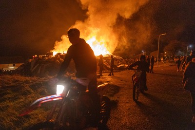 051125 - Picture shows a huge community bonfire and Fireworks display in Penrhys, Rhondda Cynon Taff in the South Wales valleys this evening on Guy Fawkes Night