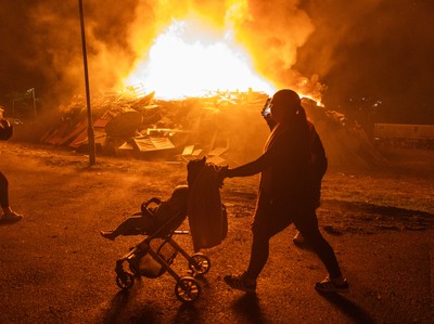 051125 - Picture shows a huge community bonfire and Fireworks display in Penrhys, Rhondda Cynon Taff in the South Wales valleys this evening on Guy Fawkes Night
