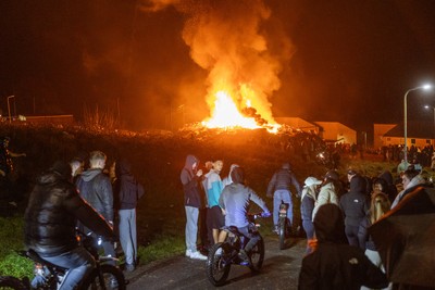 051125 - Picture shows a huge community bonfire and Fireworks display in Penrhys, Rhondda Cynon Taff in the South Wales valleys this evening on Guy Fawkes Night