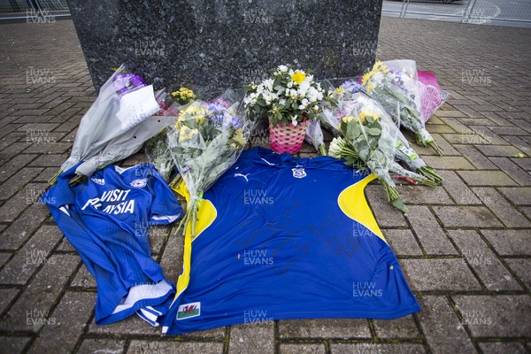 190320 - Picture shows floral tributes paid to footballer Peter Whittingham, who has died aged 35 at Cardiff City Stadium this afternoon