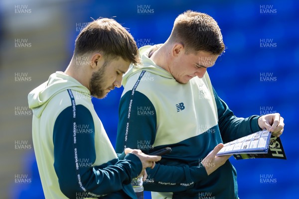 060426 - Peterborough United v Cardiff City - Sky Bet League 1 - Harry Tyrer of Cardiff City