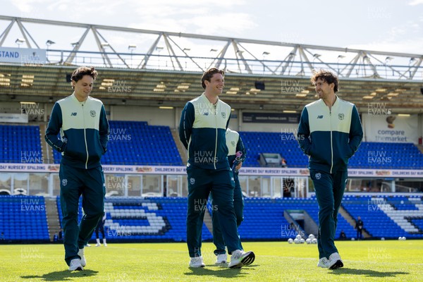 060426 - Peterborough United v Cardiff City - Sky Bet League 1 - Cardiff City players arrive for the match