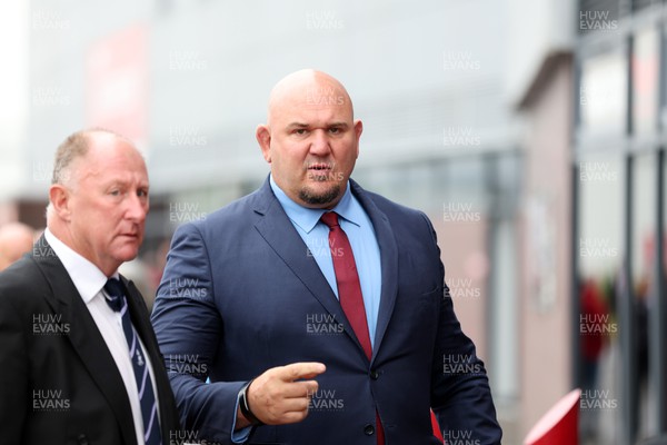 240622 - Memorial service for Phil Bennett OBE, former Llanelli, Wales & Lions player at Parc y Scarlets - Craig Quinnell arrives