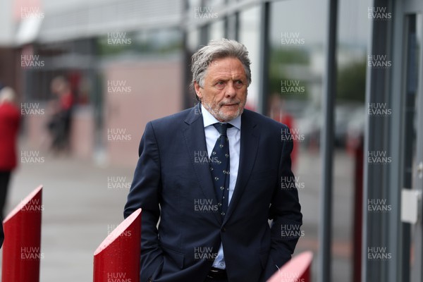 240622 - Memorial service for Phil Bennett OBE, former Llanelli, Wales & Lions player at Parc y Scarlets - Brynmor Williams arrives