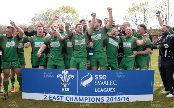 300416 - Pill Harriers v Abertillery Blaenau Gwent - SWALEC League 2 East -Abertillery Blaenau Gwent celebrate with the trophy