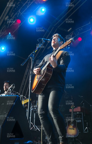 170716 -  On The Pitch, SSE SWALEC, Cardiff - Ben Montague performs his set on the second day of On The Pitch at the SSE SWALEC