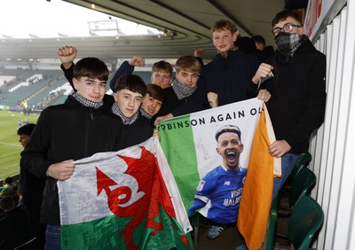 210226 - Plymouth Argyle v Cardiff City - Sky Bet League 1 - Cardiff City fans upbeat before the match