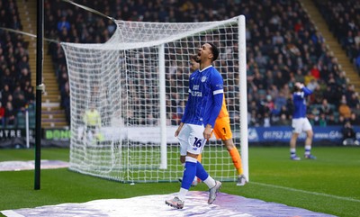 210226 - Plymouth Argyle v Cardiff City - Sky Bet League 1 - Missed oppertunity for Chris Willock of Cardiff City