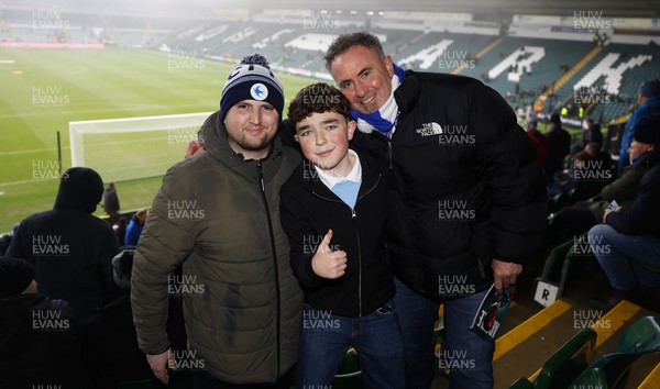 210226 - Plymouth Argyle v Cardiff City - Sky Bet League 1 - Cardiff City fans upbeat before the match