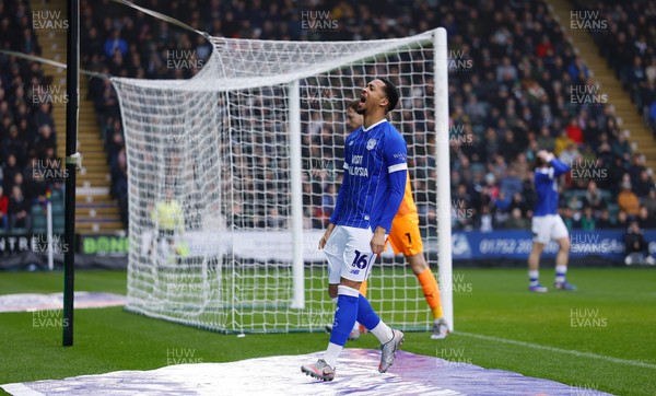 210226 - Plymouth Argyle v Cardiff City - Sky Bet League 1 - Missed oppertunity for Chris Willock of Cardiff City