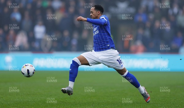 210226 - Plymouth Argyle v Cardiff City - Sky Bet League 1 - Chris Willock of Cardiff City on the break