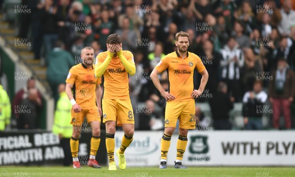 170417 - Plymouth Argyle v Newport County - SkyBet League 2 - Mark Randall of Newport County looks dejected