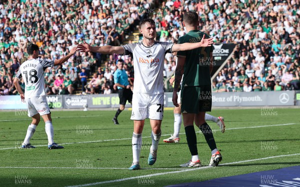 071023 - Plymouth Argyle v Swansea City, EFL Sky Bet Championship - Liam Cullen of Swansea City celebrates after Jerry Yates of Swansea City scores