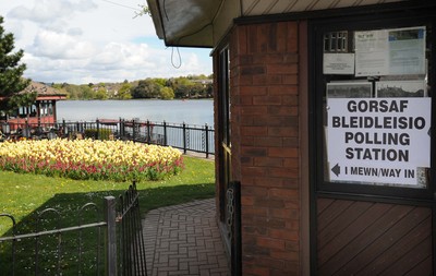 010508 - Election - Polling Station at Roath Park Lake in Cardiff, south Wales