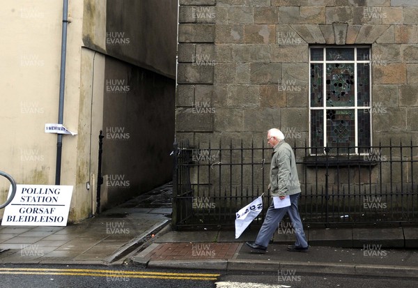 010508 - Election - Polling Station at an old chapel in Merthyr Tydfil, south Wales