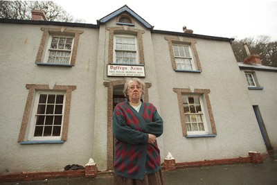 060199 Pontfaen feature - Bessie Davies outside The Dyffryn Arms pub in Pontfaen