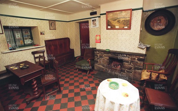 060199 Pontfaen feature - Inside The Dyffryn Arms pub in Pontfaen