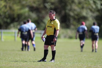 250426 - Pontyberem v Llanybydder - Admiral National League 4 West A - the Referee cools off