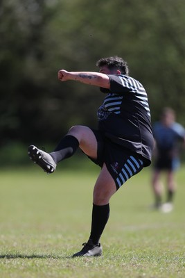 250426 - Pontyberem v Llanybydder - Admiral National League 4 West A - Pontyberem kick for goal 